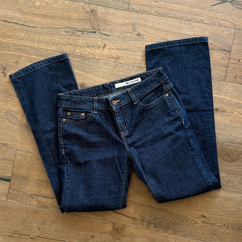 Y2K DKNY Jeans 100% Cotton Bootcut Dark Denim Size 8 Low rise EUC Thick Ludlow